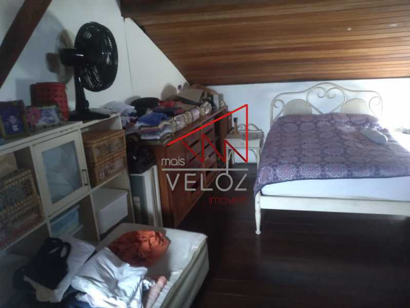 Casa à venda com 2 quartos, 160m² - Foto 14