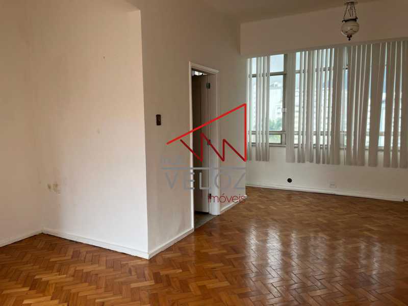 Apartamento à venda com 4 quartos, 202m² - Foto 4