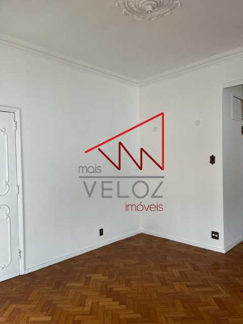 Apartamento à venda com 4 quartos, 202m² - Foto 5