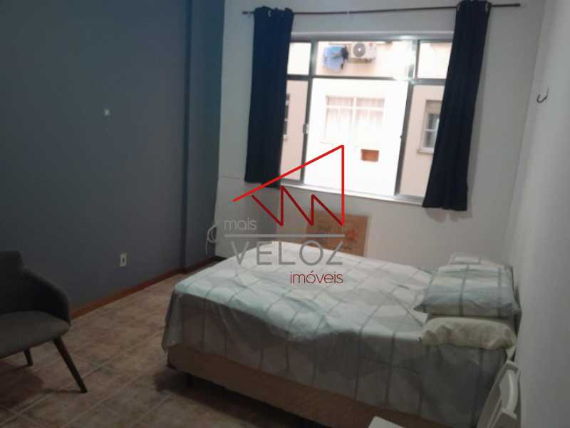 Apartamento à venda com 1 quarto, 28m² - Foto 2