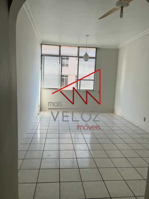 Apartamento à venda com 3 quartos, 100m² - Foto 8