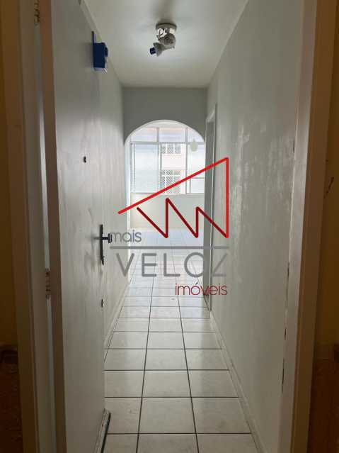 Apartamento à venda com 3 quartos, 100m² - Foto 1