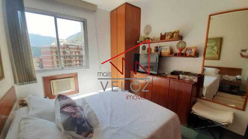 Apartamento à venda com 2 quartos, 78m² - Foto 3