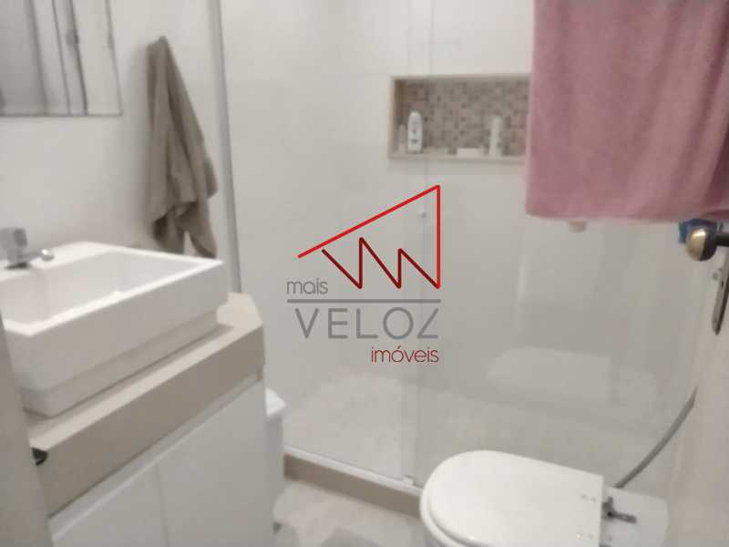 Apartamento à venda com 2 quartos, 75m² - Foto 27