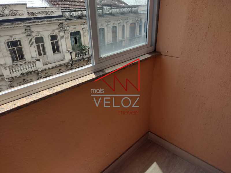 Apartamento à venda com 2 quartos, 75m² - Foto 16