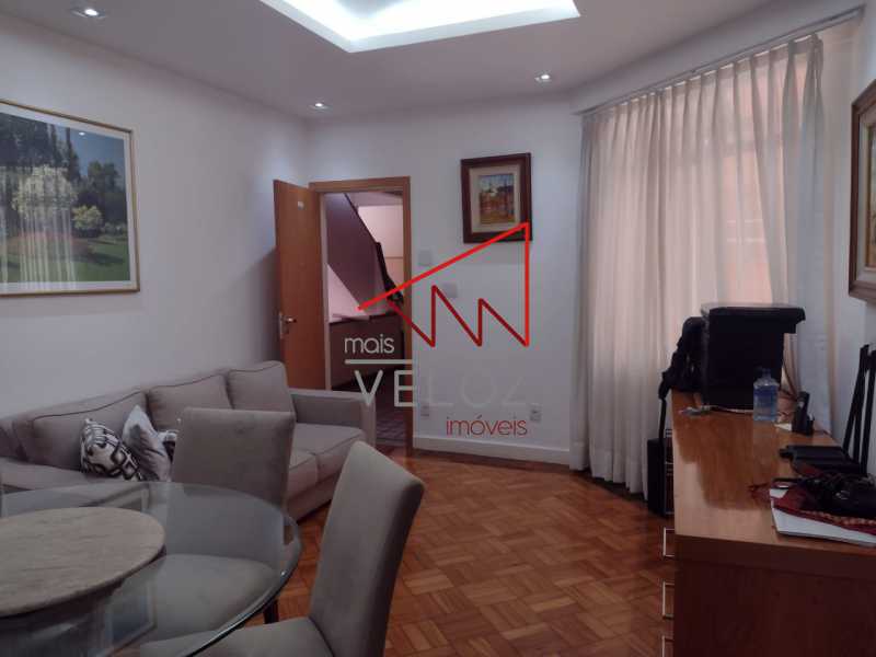 Apartamento à venda com 2 quartos, 75m² - Foto 4