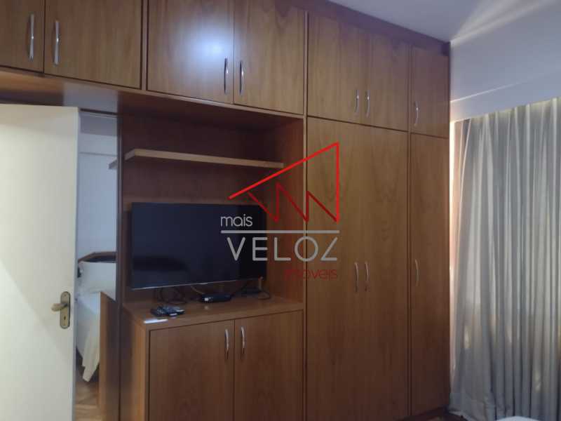 Apartamento à venda com 2 quartos, 75m² - Foto 6