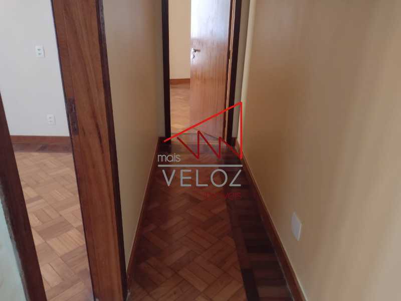 Apartamento à venda com 2 quartos, 62m² - Foto 7