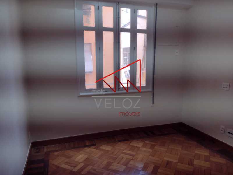 Apartamento à venda com 2 quartos, 62m² - Foto 11