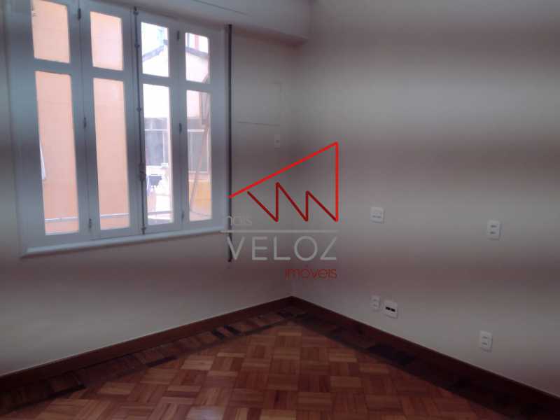 Apartamento à venda com 2 quartos, 62m² - Foto 10