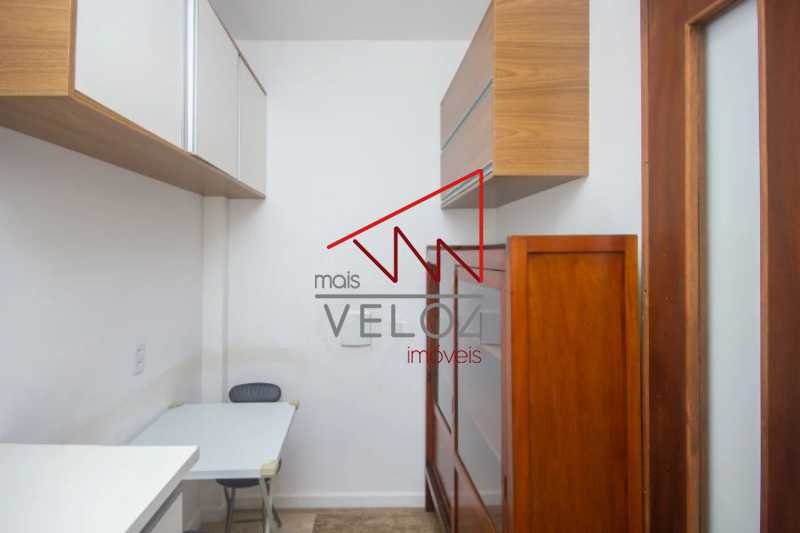 Apartamento à venda com 2 quartos, 80m² - Foto 27