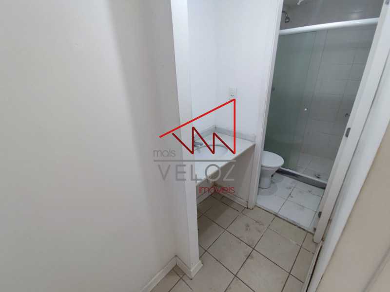 Apartamento à venda com 2 quartos, 60m² - Foto 21