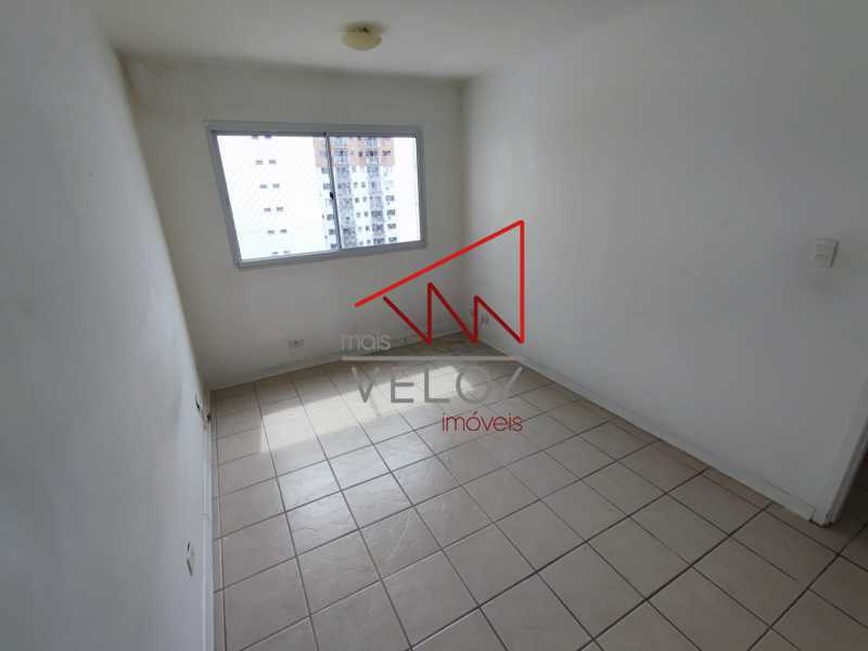 Apartamento à venda com 2 quartos, 60m² - Foto 9