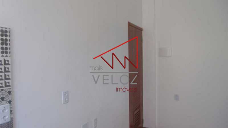 Apartamento à venda com 1 quarto, 14m² - Foto 2