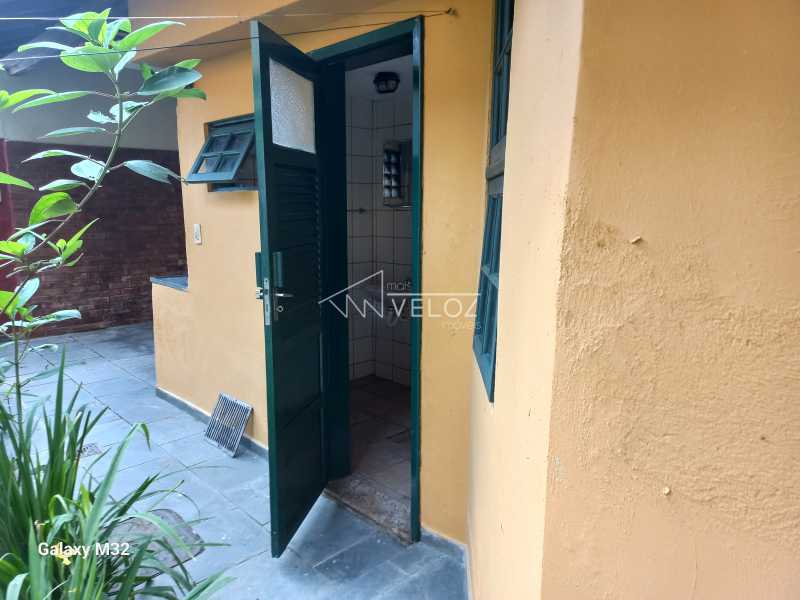 Casa de Vila à venda com 5 quartos, 200m² - Foto 2