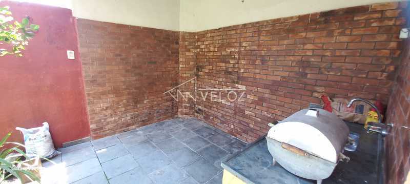 Casa de Vila à venda com 5 quartos, 200m² - Foto 13