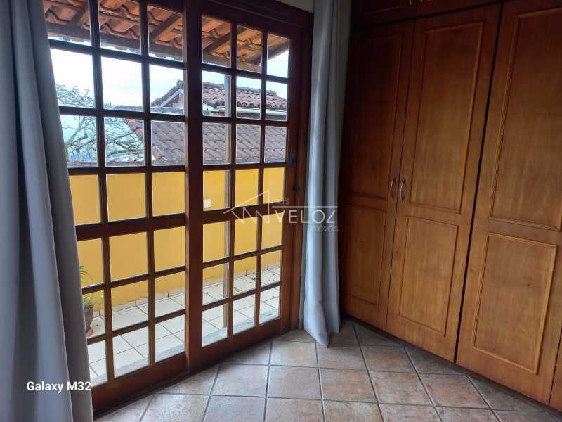 Casa de Vila à venda com 5 quartos, 200m² - Foto 19