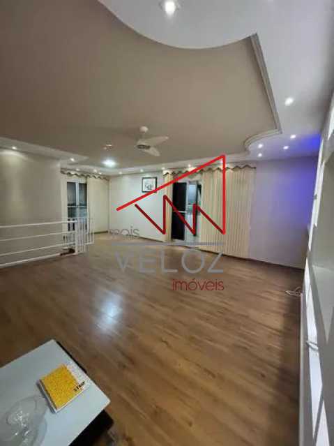 Cobertura à venda com 3 quartos, 160m² - Foto 17