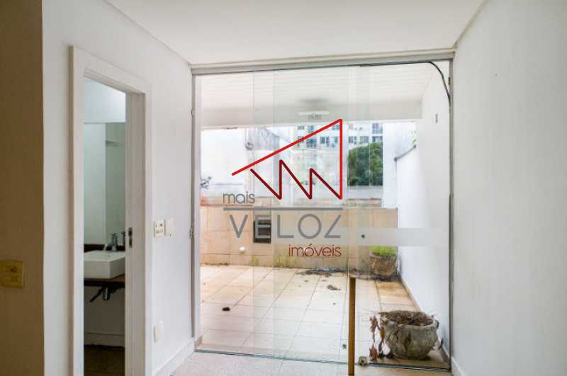 Apartamento à venda com 3 quartos, 180m² - Foto 11