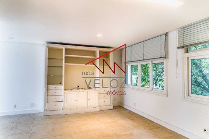 Apartamento à venda com 3 quartos, 180m² - Foto 12