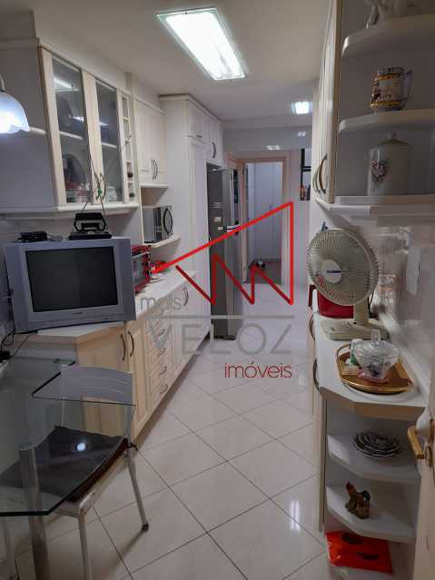 Apartamento à venda com 4 quartos, 140m² - Foto 13