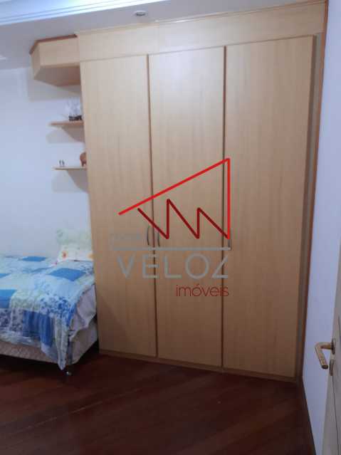 Apartamento à venda com 4 quartos, 140m² - Foto 19