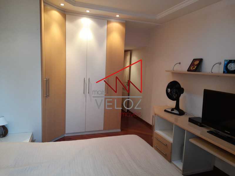 Apartamento à venda com 4 quartos, 140m² - Foto 6