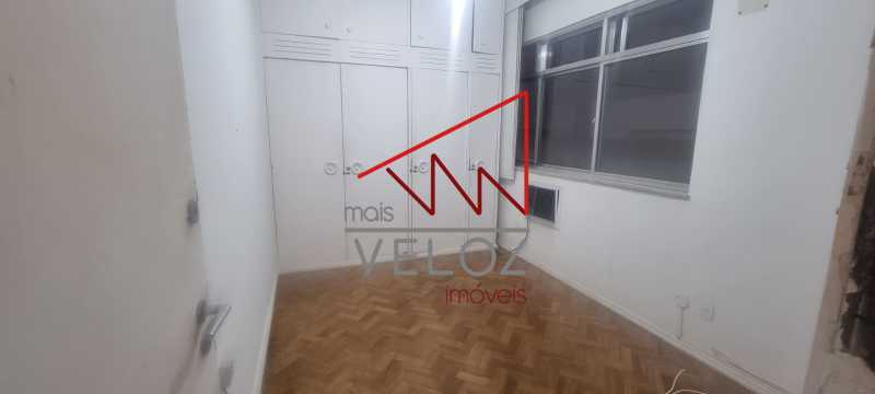 Apartamento à venda com 3 quartos, 83m² - Foto 11