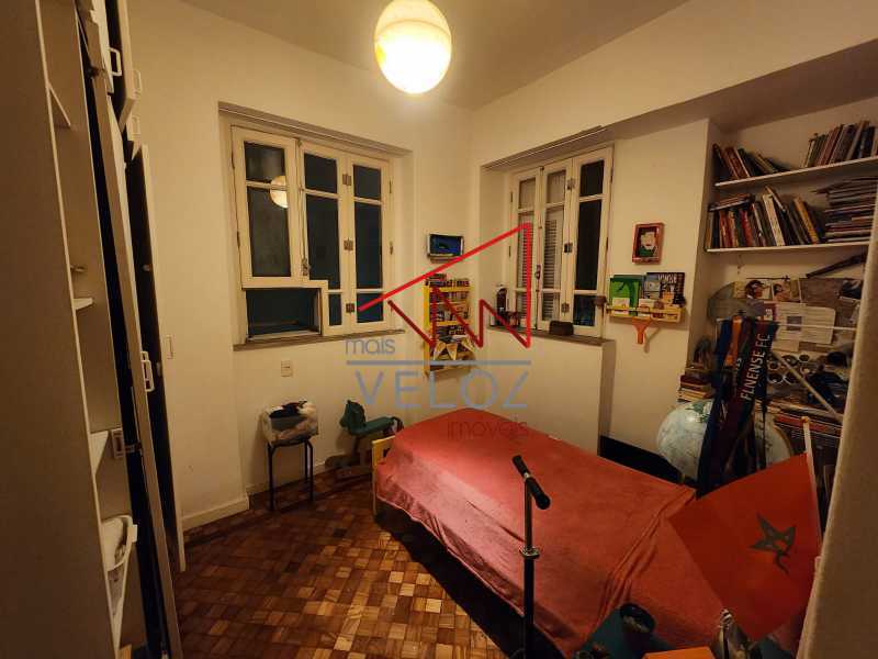 Apartamento à venda com 4 quartos, 130m² - Foto 9