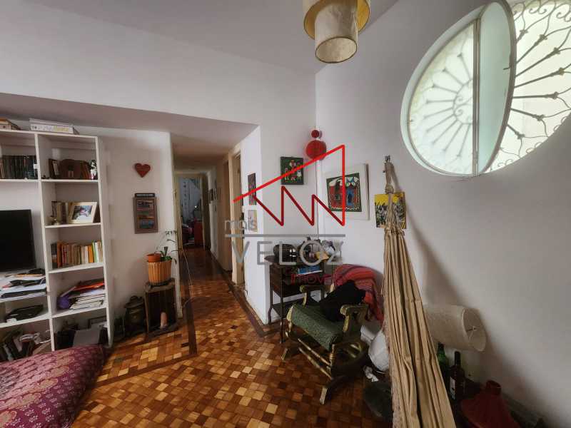 Apartamento à venda com 4 quartos, 130m² - Foto 4