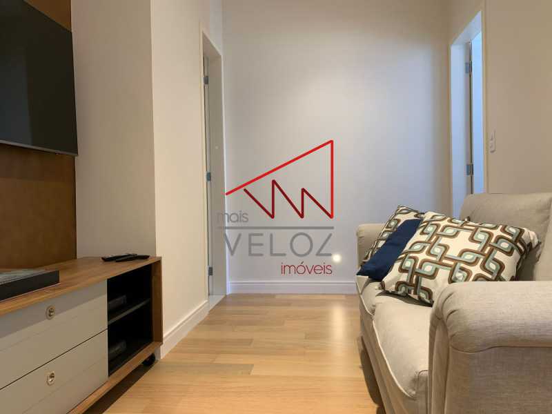 Apartamento à venda com 1 quarto, 48m² - Foto 11