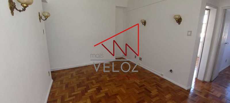 Apartamento à venda com 2 quartos, 61m² - Foto 5