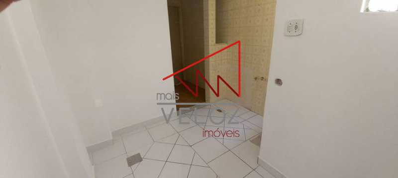 Apartamento à venda com 2 quartos, 61m² - Foto 15