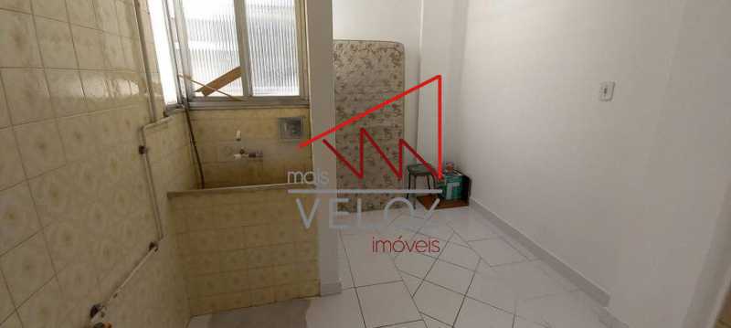 Apartamento à venda com 2 quartos, 61m² - Foto 17