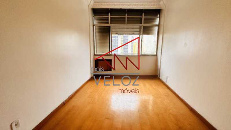 Apartamento à venda com 2 quartos, 56m² - Foto 18