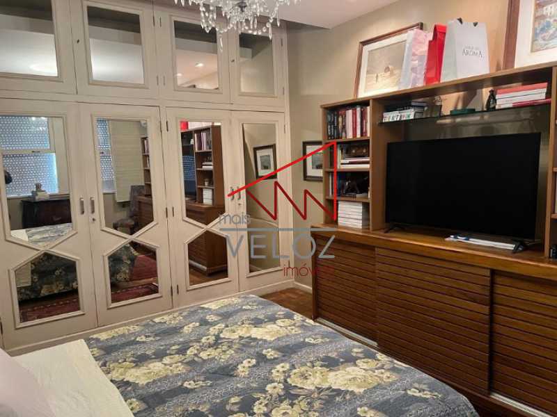 Apartamento à venda com 4 quartos, 357m² - Foto 17