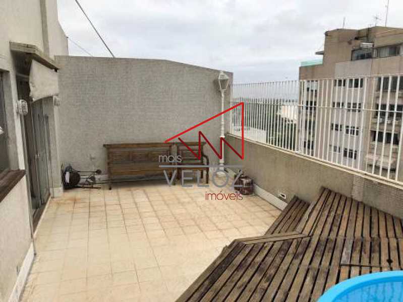 Cobertura à venda com 3 quartos, 200m² - Foto 18