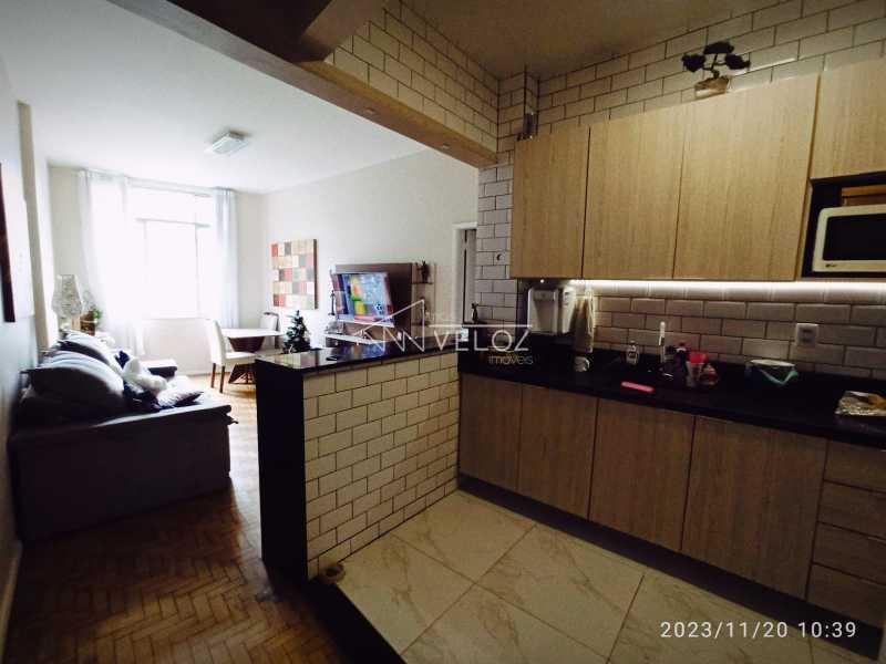 Apartamento à venda com 3 quartos, 80m² - Foto 4