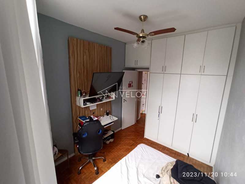 Apartamento à venda com 3 quartos, 80m² - Foto 13