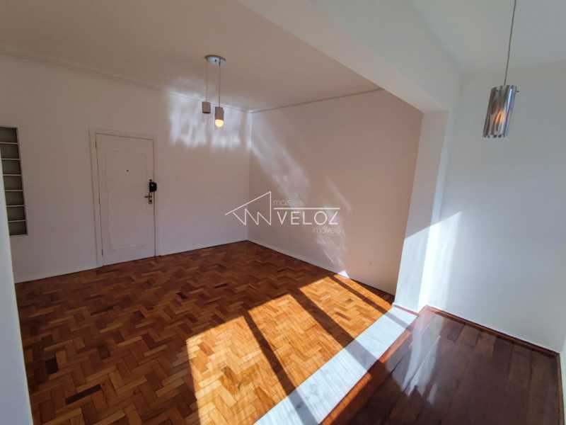 Apartamento à venda com 3 quartos, 110m² - Foto 3