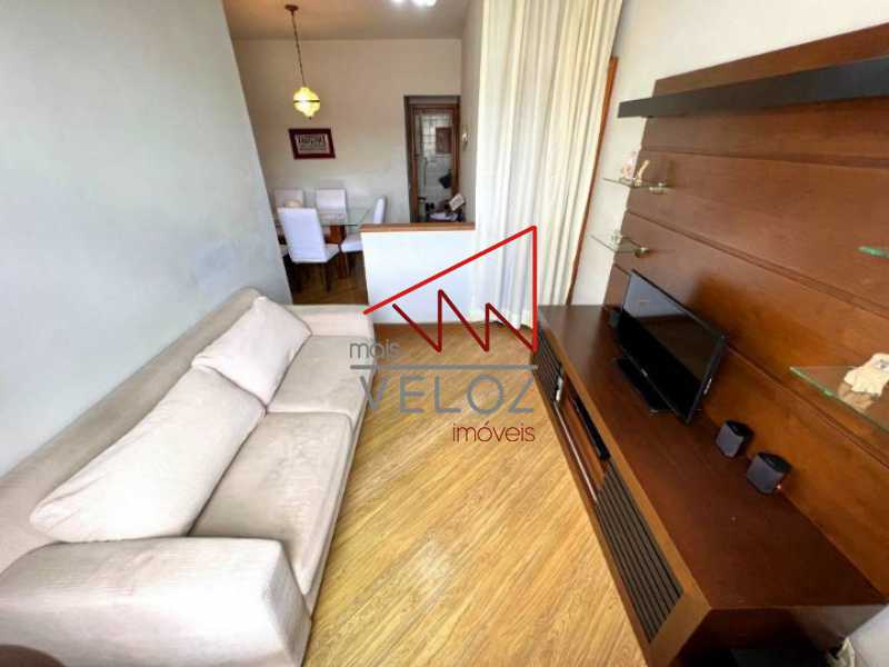 Apartamento à venda com 3 quartos, 90m² - Foto 4