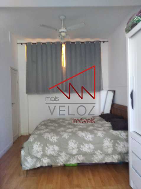 Apartamento à venda com 1 quarto, 50m² - Foto 3