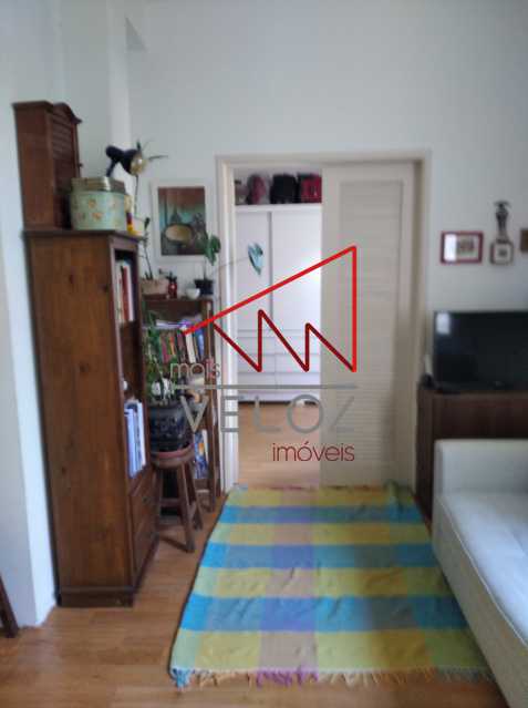 Apartamento à venda com 1 quarto, 50m² - Foto 5