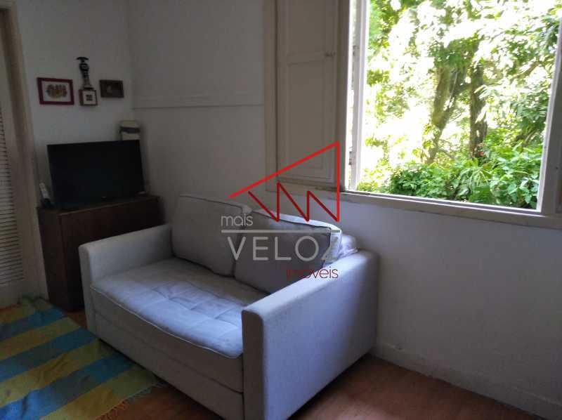 Apartamento à venda com 1 quarto, 50m² - Foto 1
