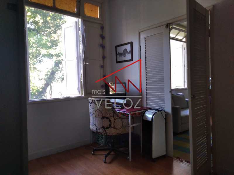 Apartamento à venda com 1 quarto, 50m² - Foto 11