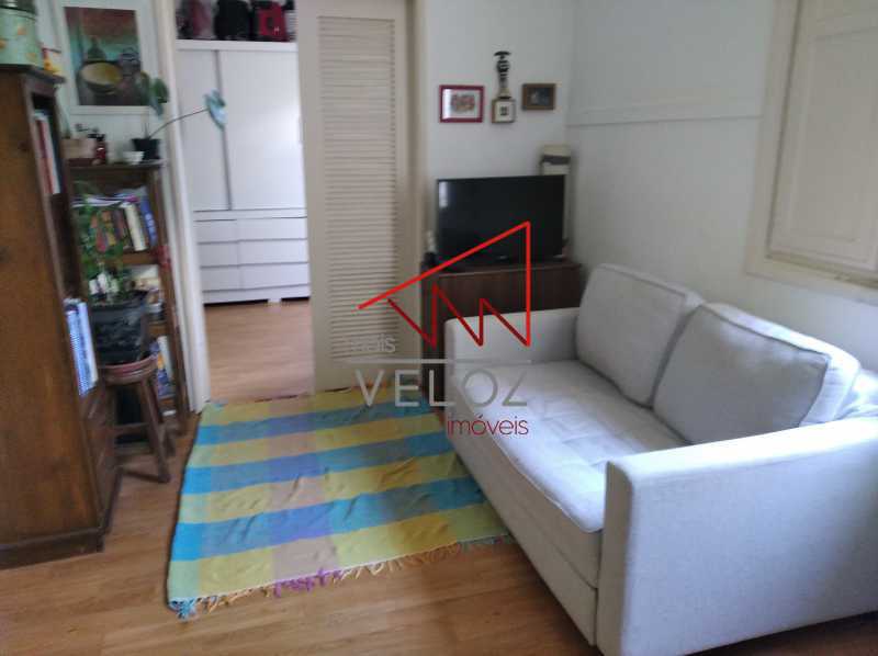 Apartamento à venda com 1 quarto, 50m² - Foto 18