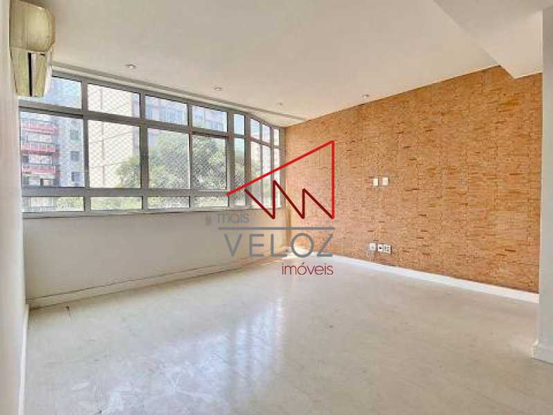 Apartamento à venda com 3 quartos, 175m² - Foto 1