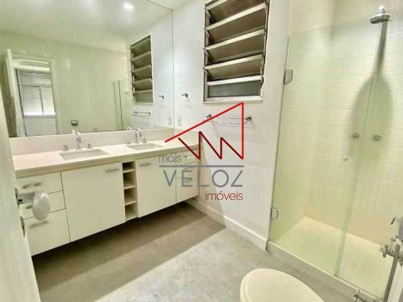 Apartamento à venda com 3 quartos, 175m² - Foto 9