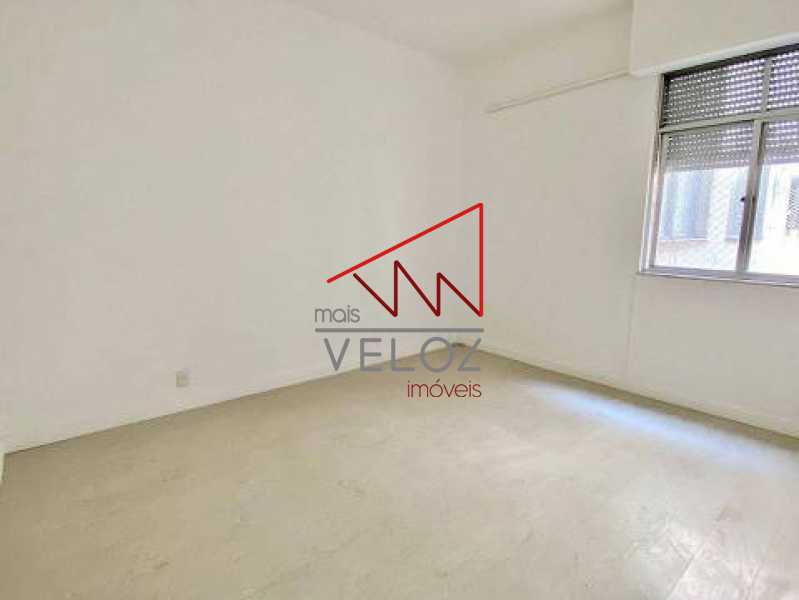 Apartamento à venda com 3 quartos, 175m² - Foto 12