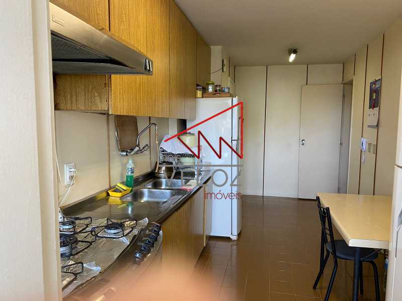 Apartamento à venda com 4 quartos, 160m² - Foto 25